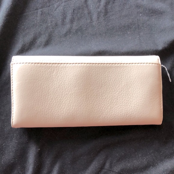 White New Michael Kors wallet - Picture 6 of 6